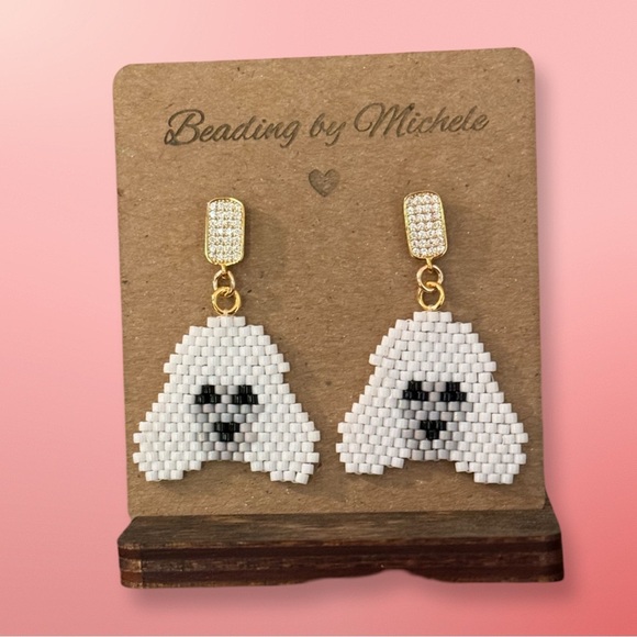 Handcrafted white poodle face portrait brick stitch post earrings with tiny CZ - Picture 4 of 5